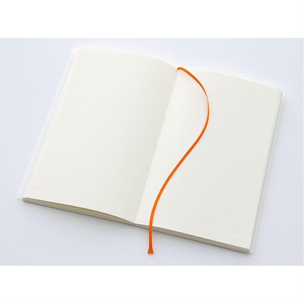 MD Notebook B6 Slim Bundle Set , MD Notebook B6 Slim Blank ( 13801006 ) + MD Notebook B6 Slim Ruled Lines ( 13802006 ) + MD Notebook B6 Slim Grid ( 15002006 ) +DaiDai Original ballpoint pen
