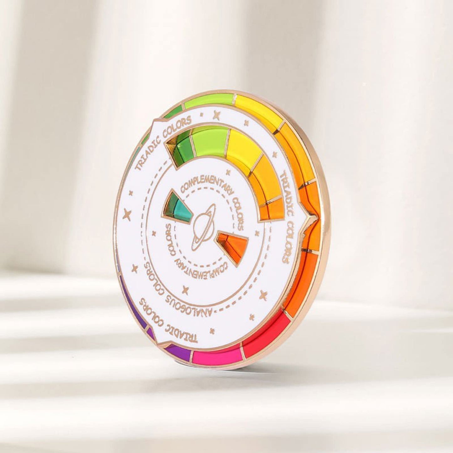 Snowflake Brooch Creative Color Wheel Enamel Pin The Spinning Wheel Moves Nicely Color Wheel Brooch (White, One Size)