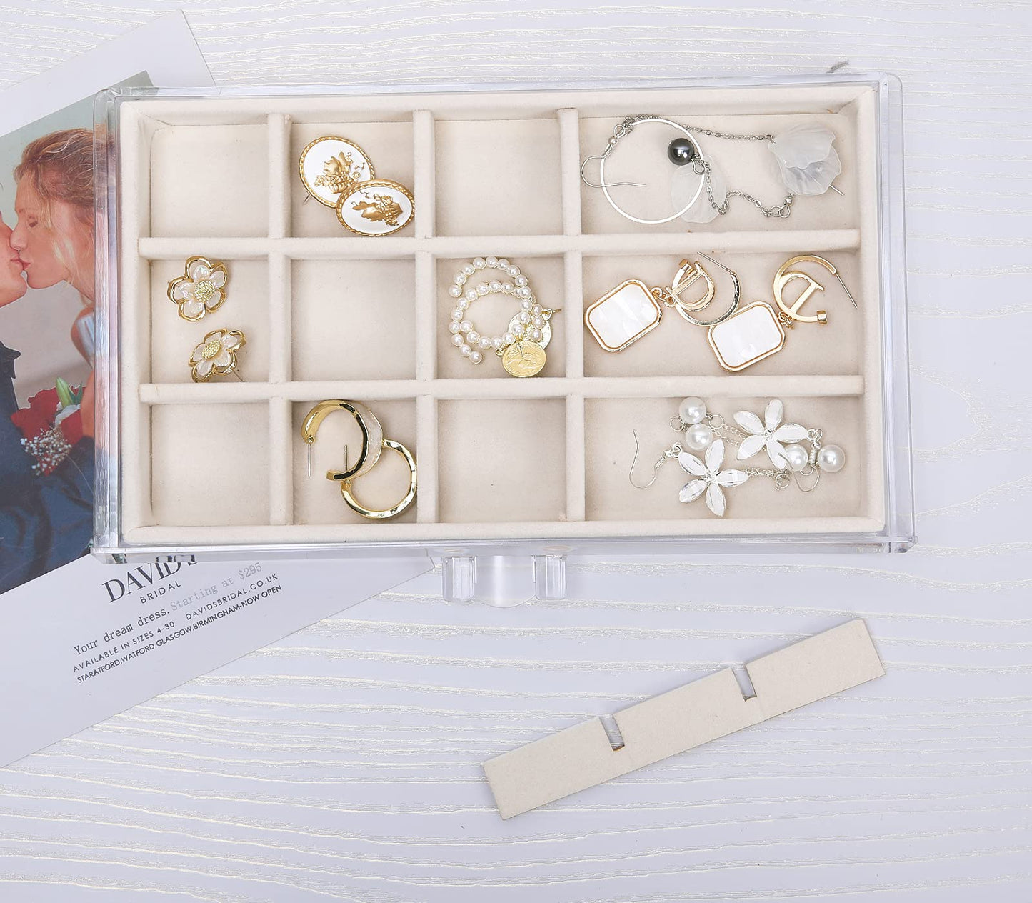misaya Earring Jewelry Organizer with 5 Drawers, Mother's Day Gift, Clear Acrylic Jewelry Box for Women, Velvet Earring Display Holder for Earrings Ring Bracelet Necklace, Cream