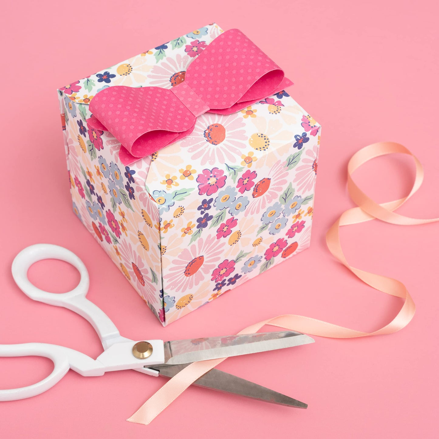 We R Memory Keepers 123 Punch Board, Create Custom Envelopes, Boxes, and Bows, All-in-on Punch Board, Use with Cardstock or Favorite Paper, Gift Boxes, Birthdays, Holidays, Wedding Showers, Parties